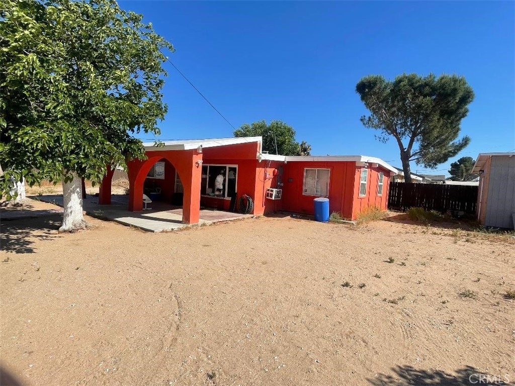 15823 Walnut Property Photo 14