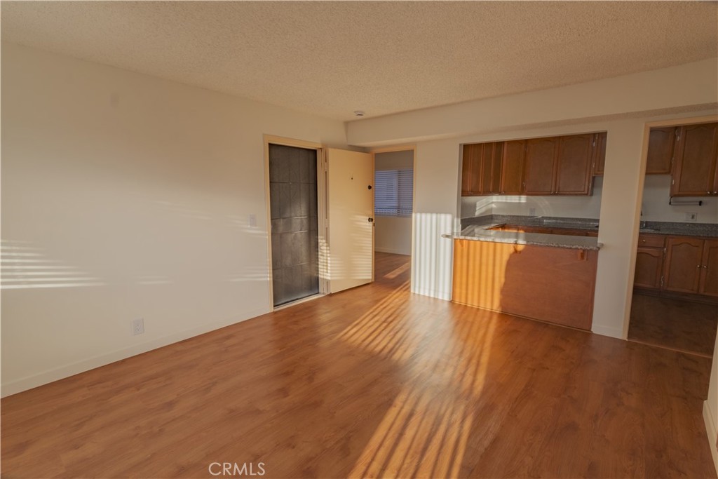 1140 Pacific Ave 20 Property Photo 4
