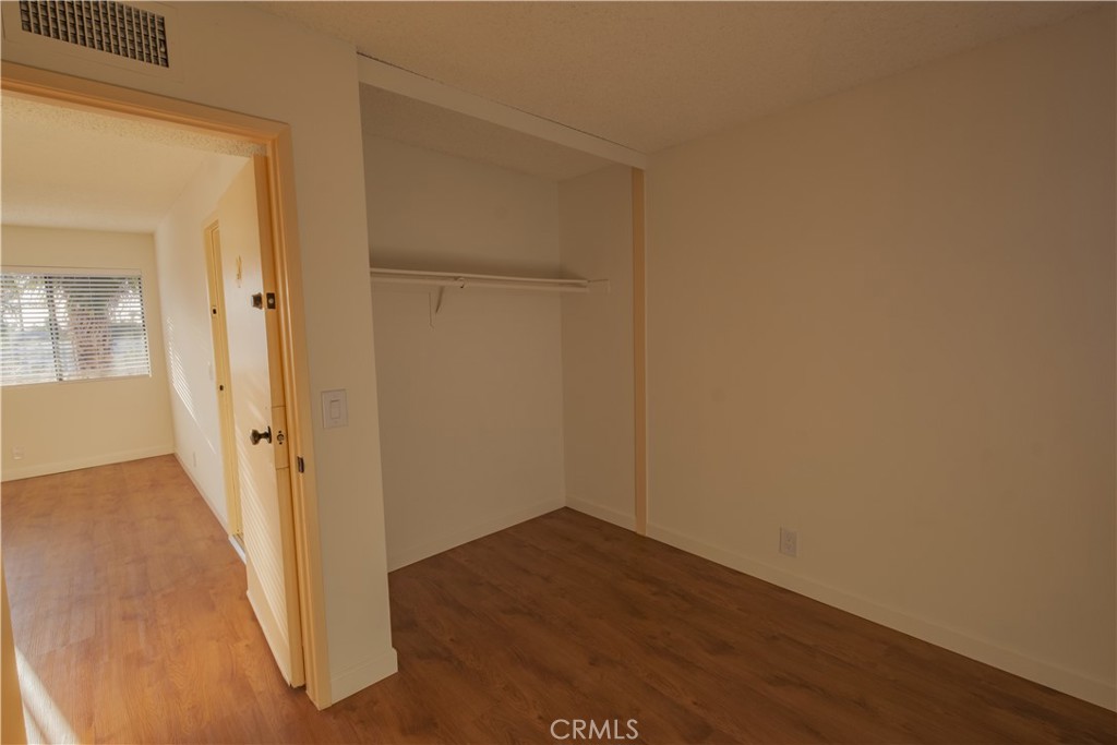 1140 Pacific Ave 20 Property Photo 14