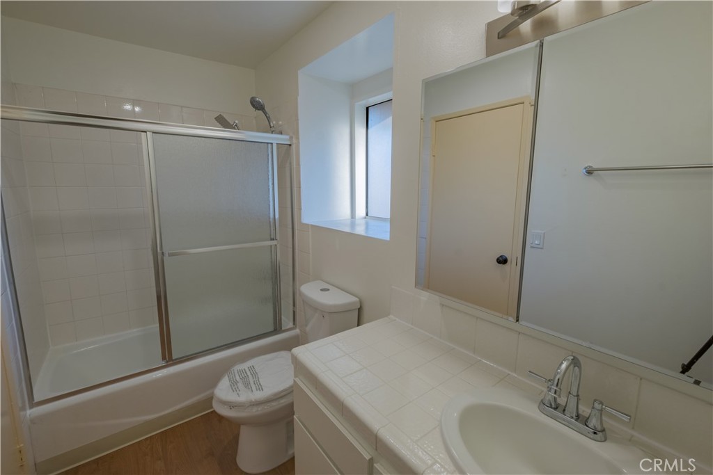 1140 Pacific Ave 20 Property Photo 28