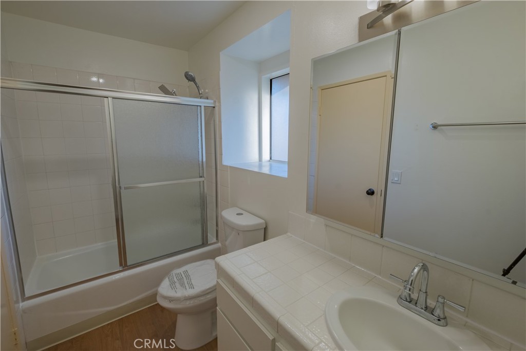 1140 Pacific Ave 20 Property Photo 28