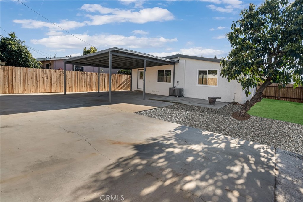 11203 Redberry Property Photo 22