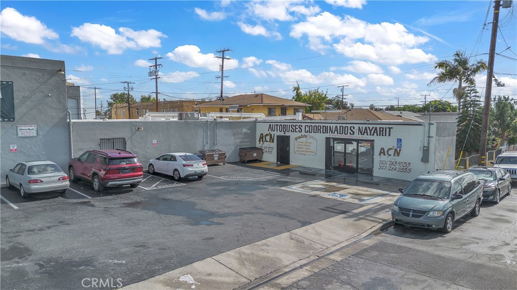 5110 Whittier Property Photo 4