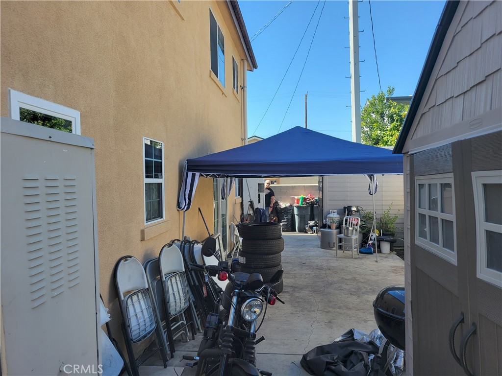 3319 Darwin Property Photo 6