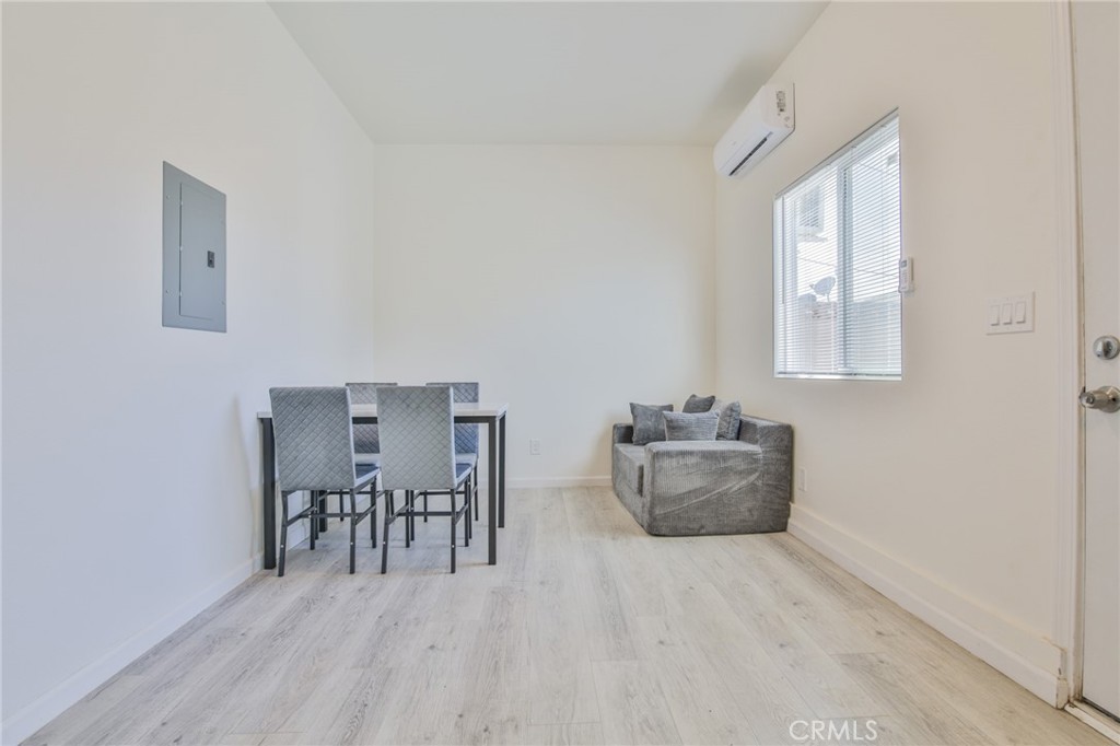 10502 Ravenswood Property Photo 12