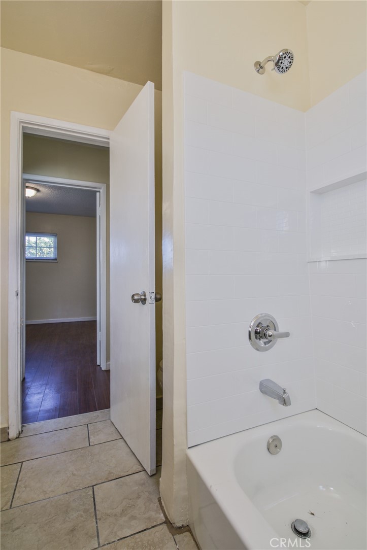 10502 Ravenswood Property Photo 29