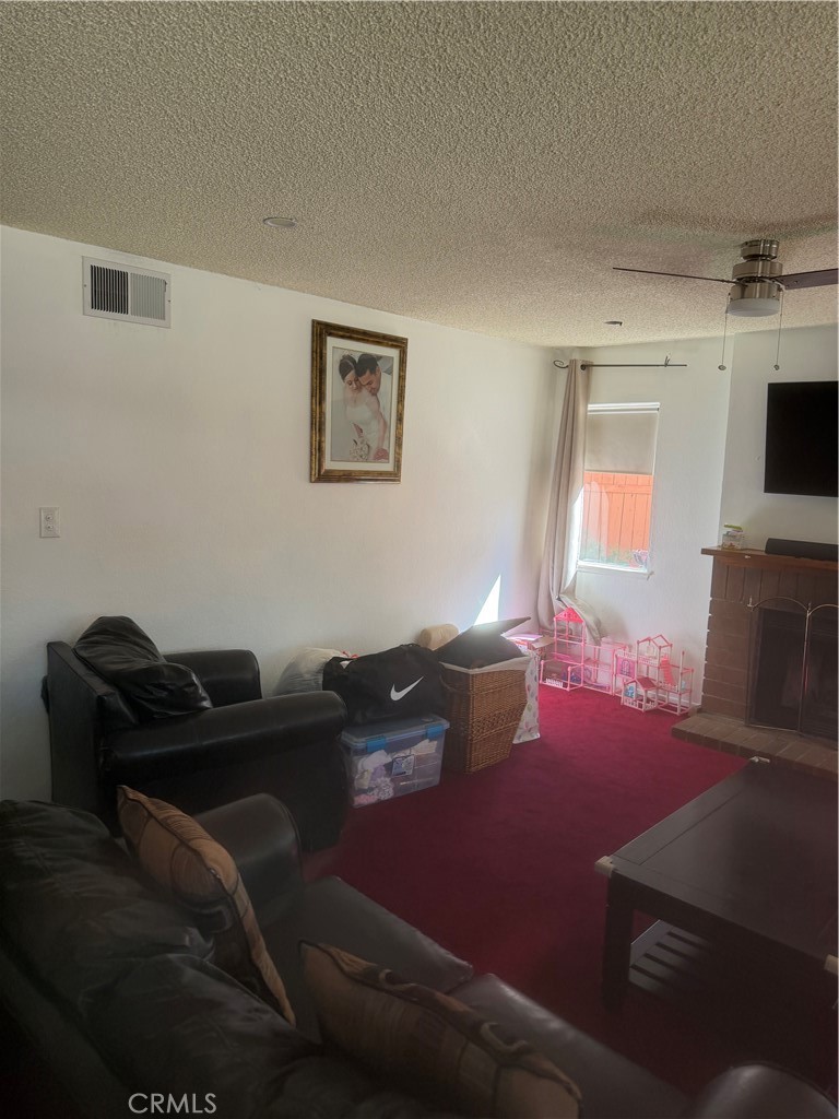 12059 Palm Vista St Property Photo 10