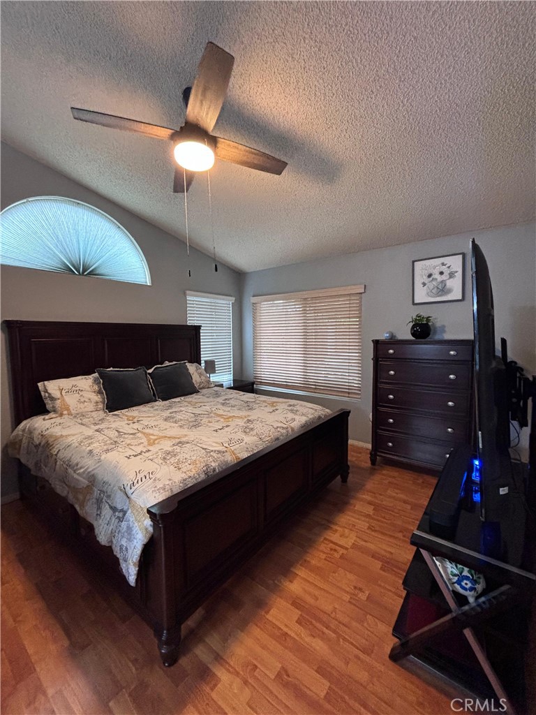 560 Coudures Property Photo 16