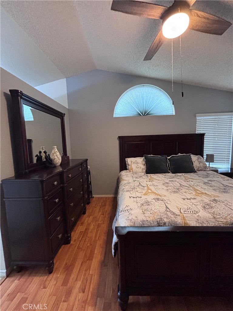 560 Coudures Property Photo 17