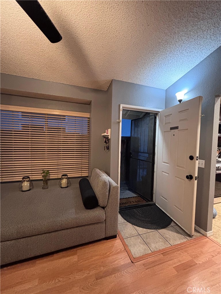 560 Coudures Property Photo 21