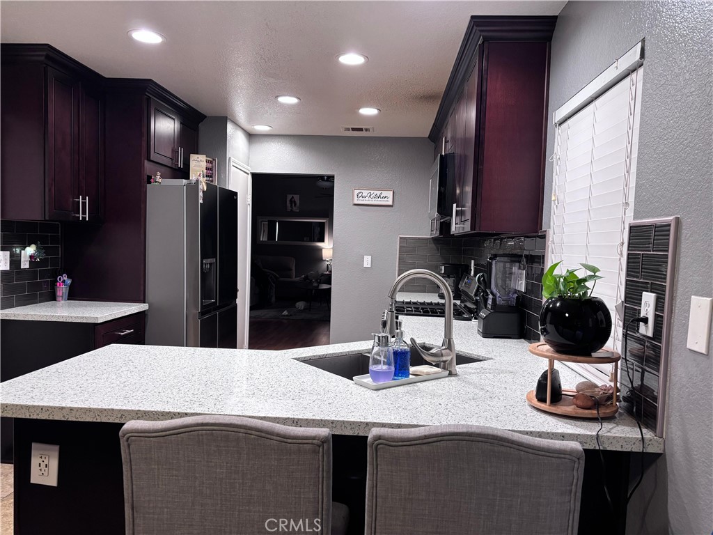 560 Coudures Property Photo 30