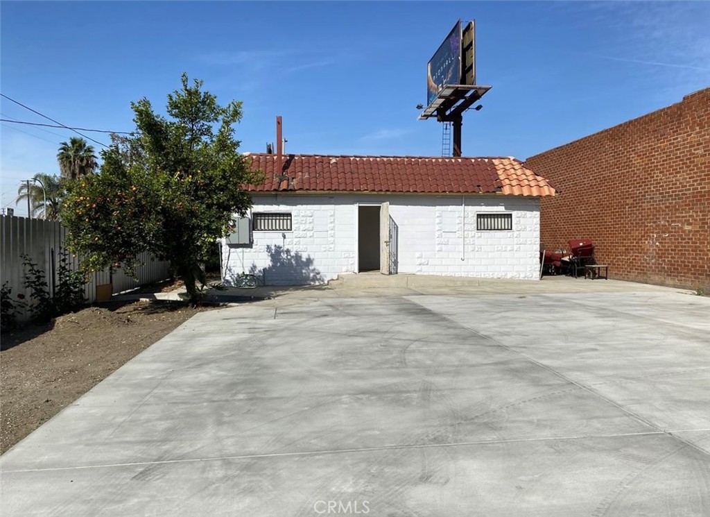 5324 Pacific Boulevard Property Photo 6