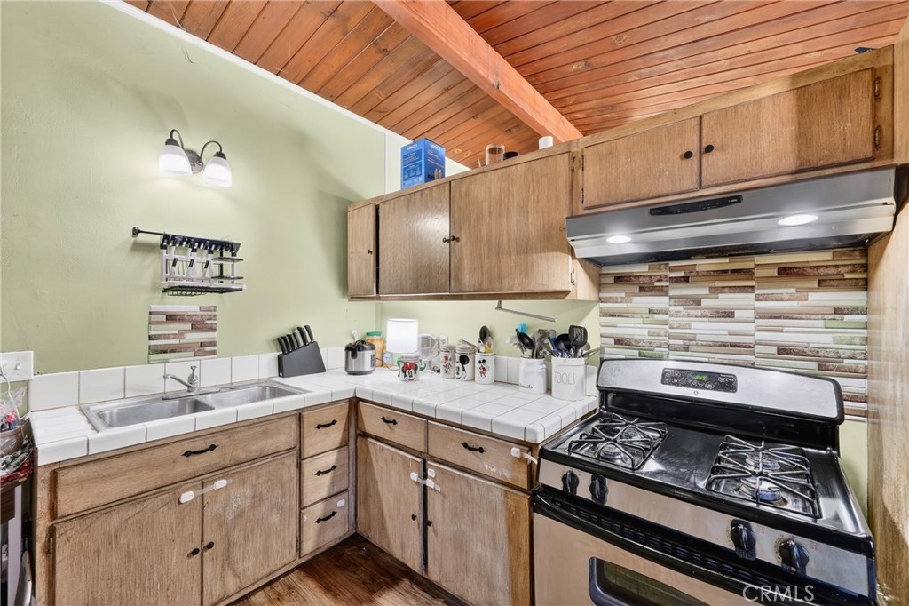 2415 Merrywood Property Photo 15