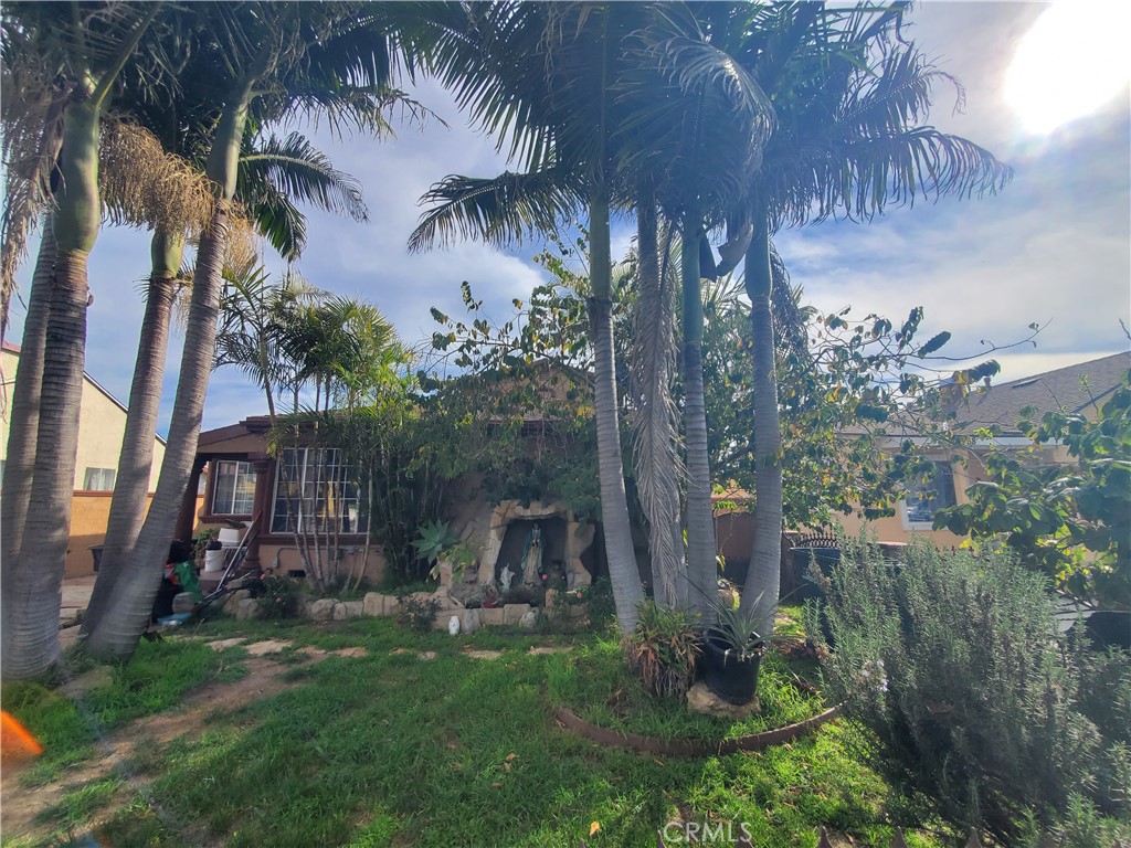 3332 Marine Avenue Property Photo 4