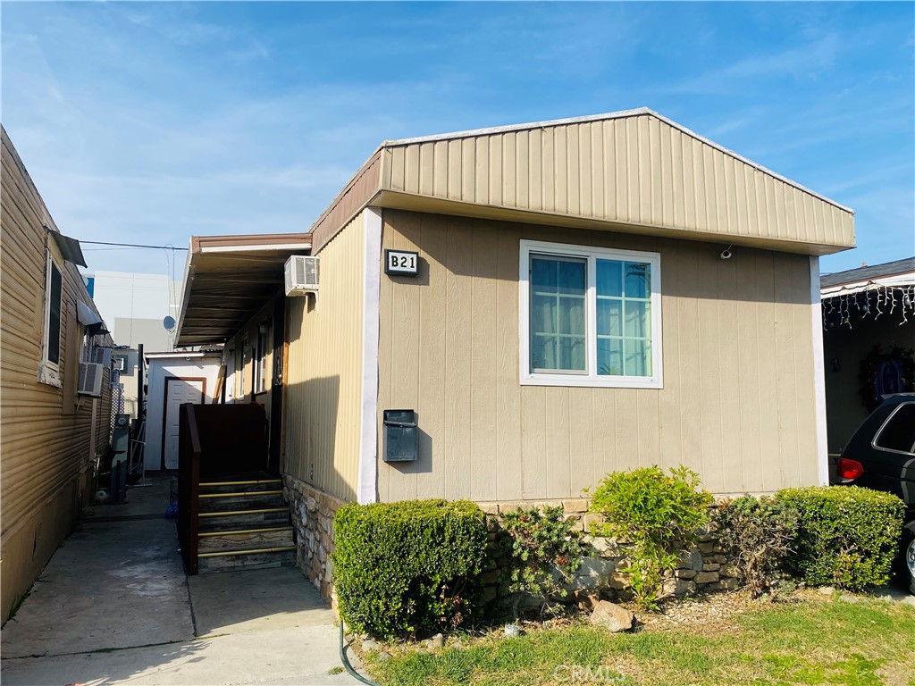 850 W Mission Blvd B21 Property Photo 1