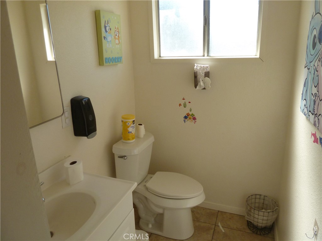 936 N Enid Property Photo 6