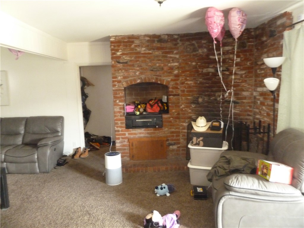 936 N Enid Property Photo 11