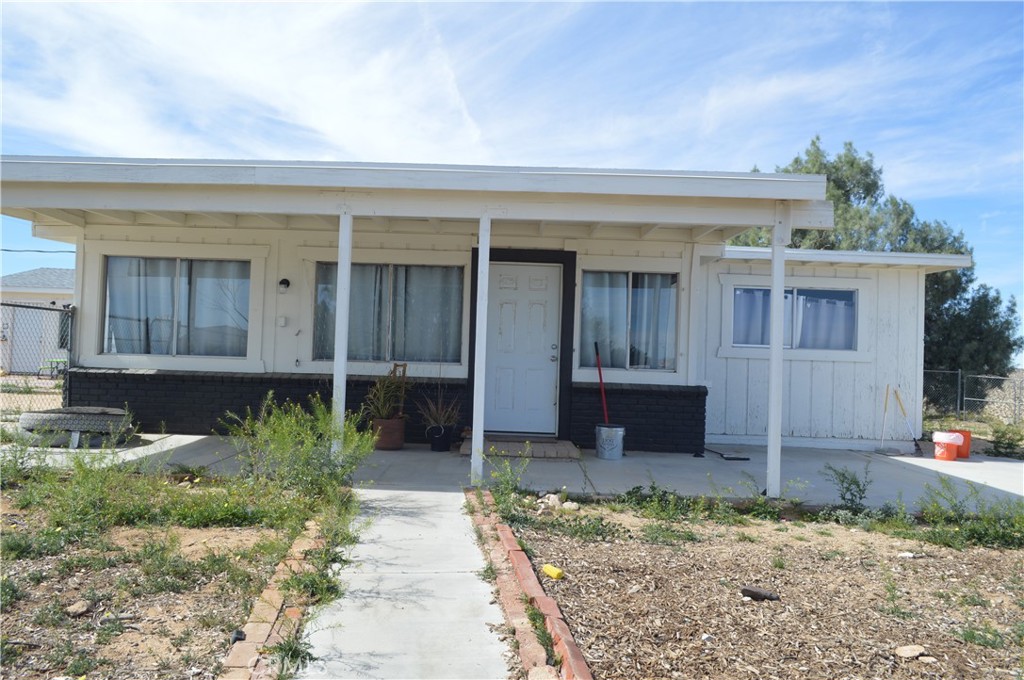 69247 Giant Rock Property Photo 1