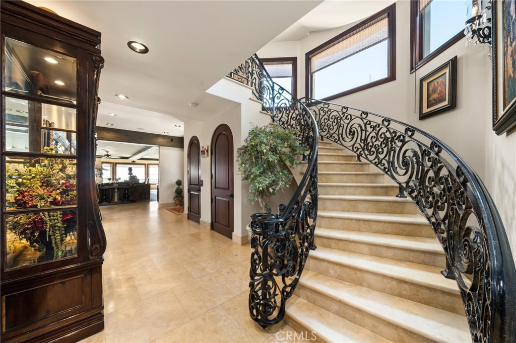 2 60th Place Property Photo 11