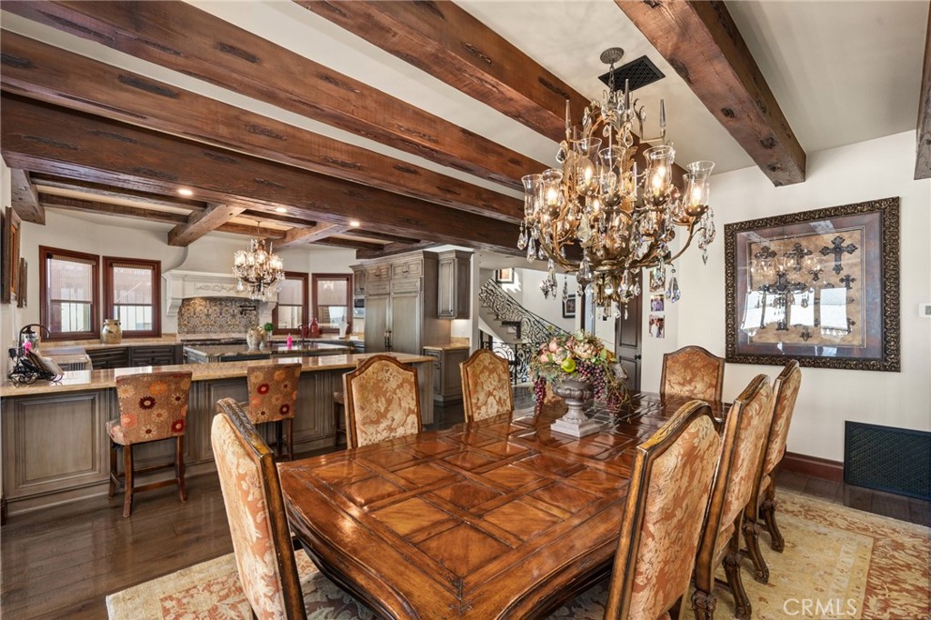 2 60th Place Property Photo 12