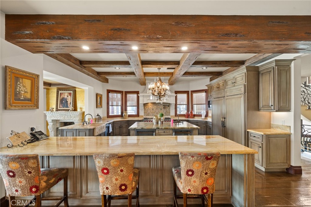 2 60th Place Property Photo 13