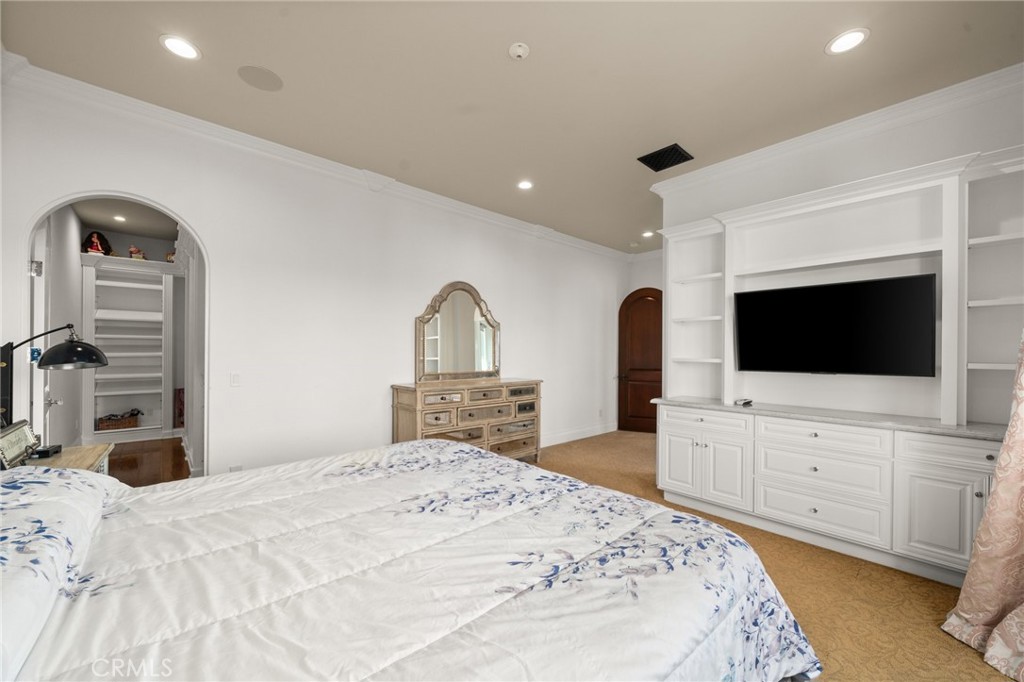 2 60th Place Property Photo 35