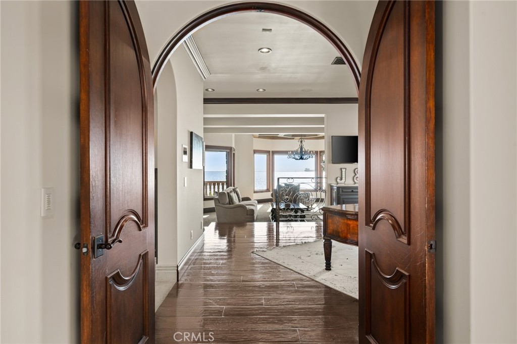 2 60th Place Property Photo 38