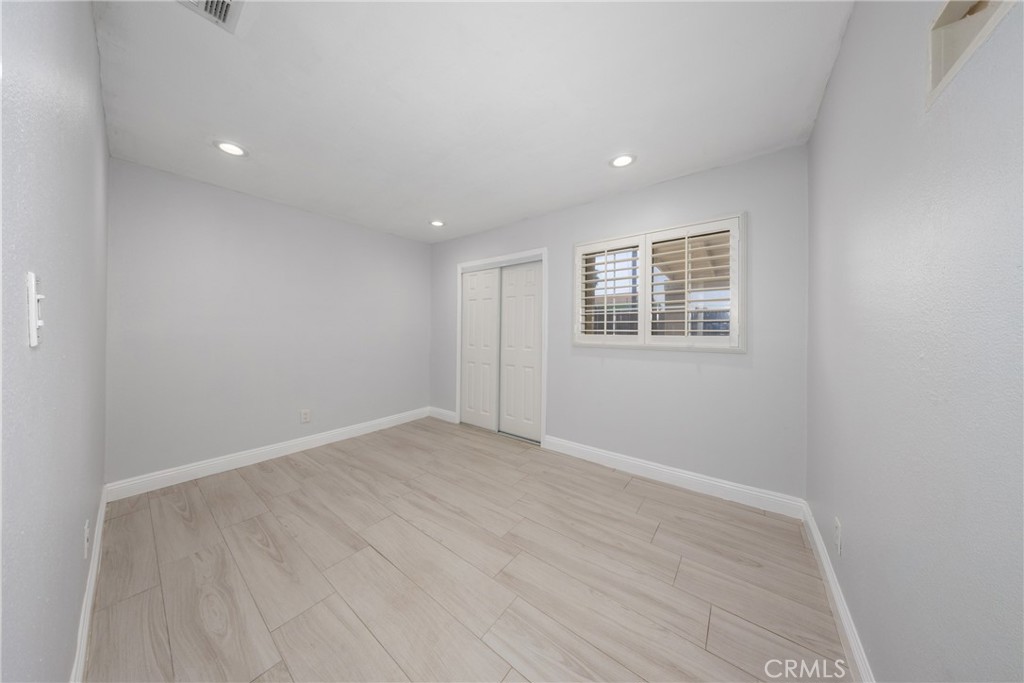 2022 E Linfield Property Photo 13