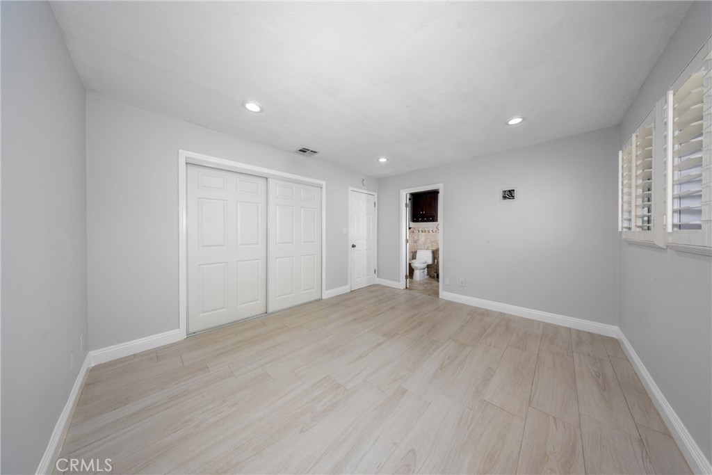 2022 E Linfield Property Photo 16