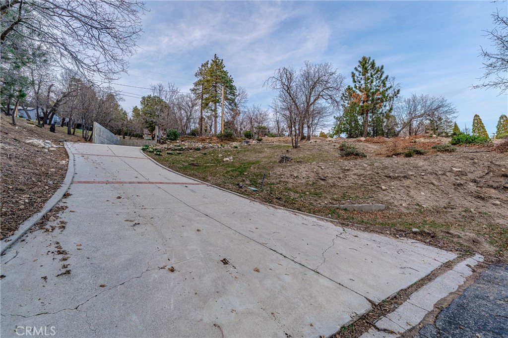 70 Panorama Road Property Photo 1