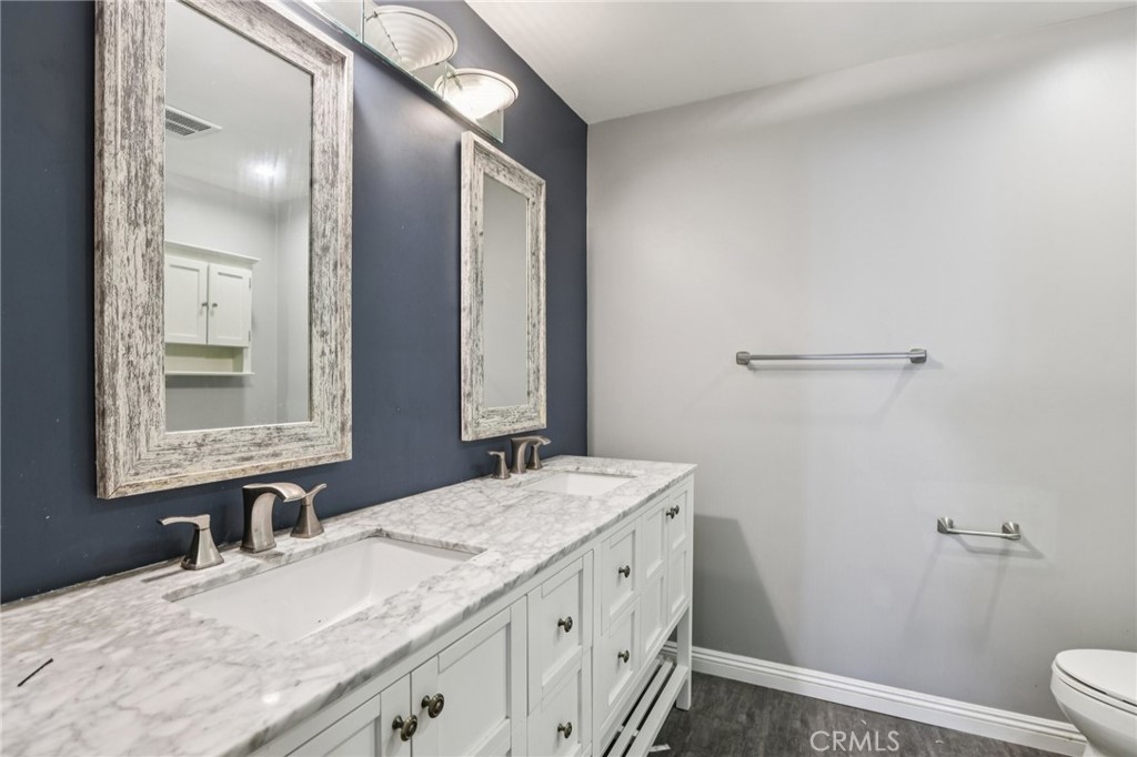 1121 N Olive Drive 211 Property Photo 21