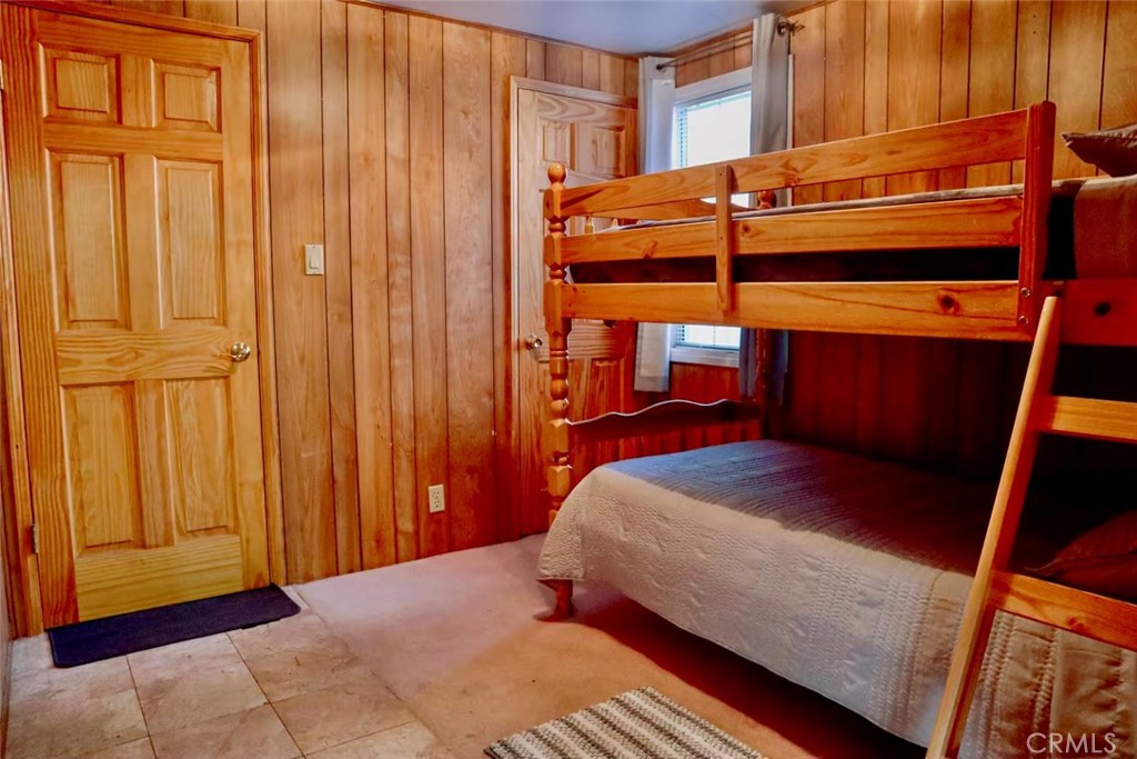 336 W Sherwood Property Photo 5