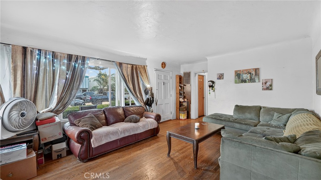 223 E Marker Street Property Photo 9