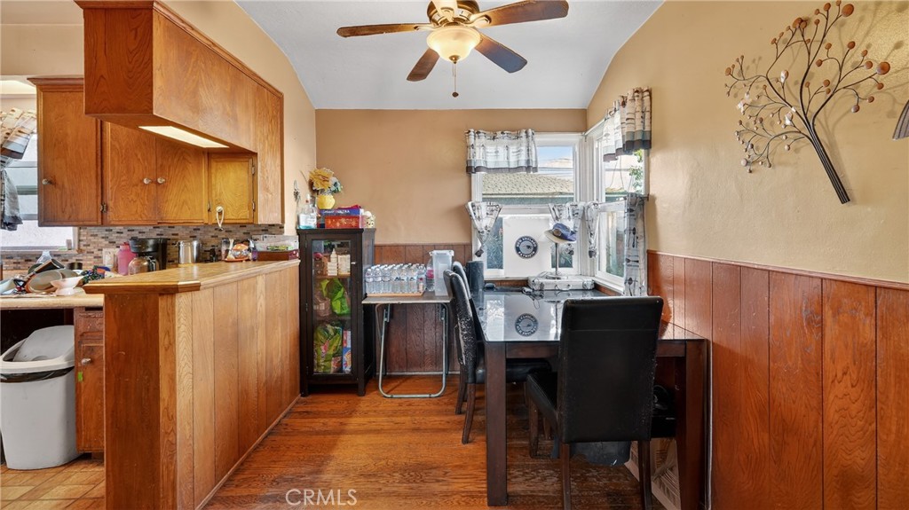 223 E Marker Street Property Photo 16