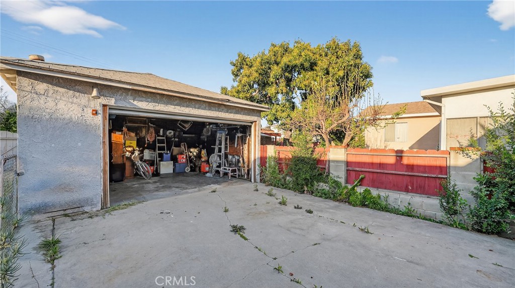 223 E Marker Street Property Photo 22