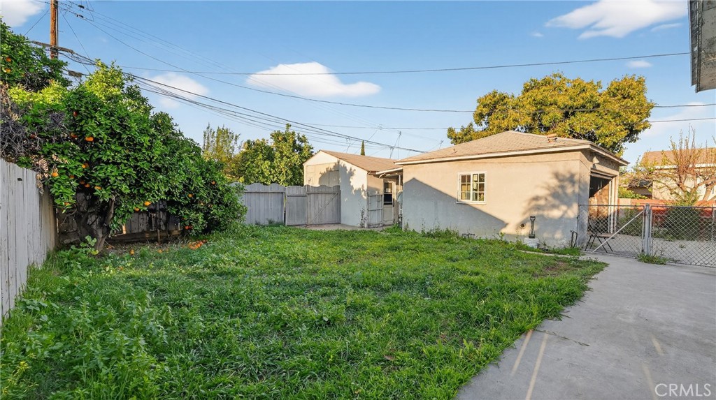223 E Marker Street Property Photo 26