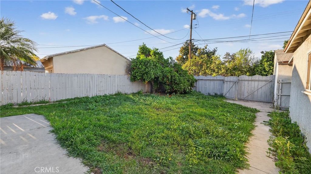 223 E Marker Street Property Photo 28