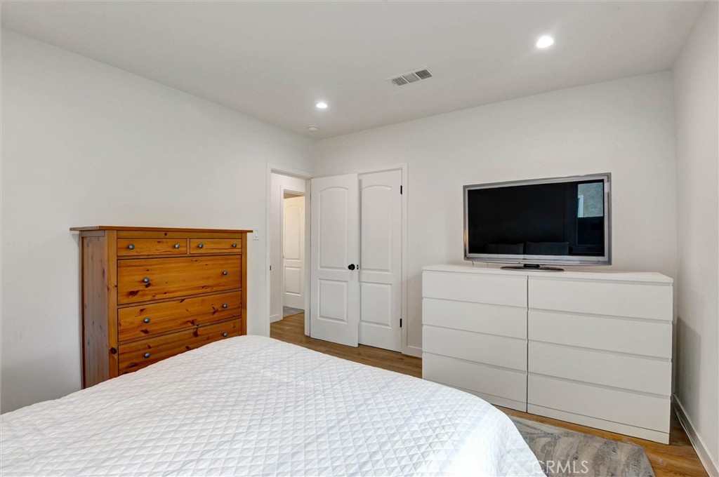 929 N Sunset Property Photo 12