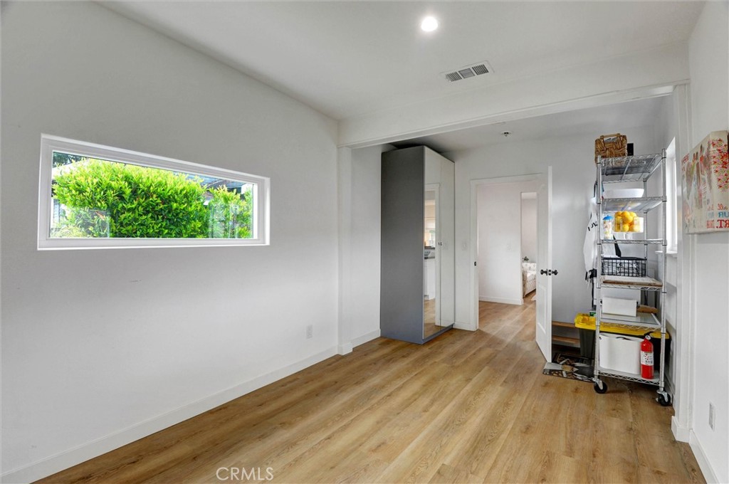 929 N Sunset Property Photo 15