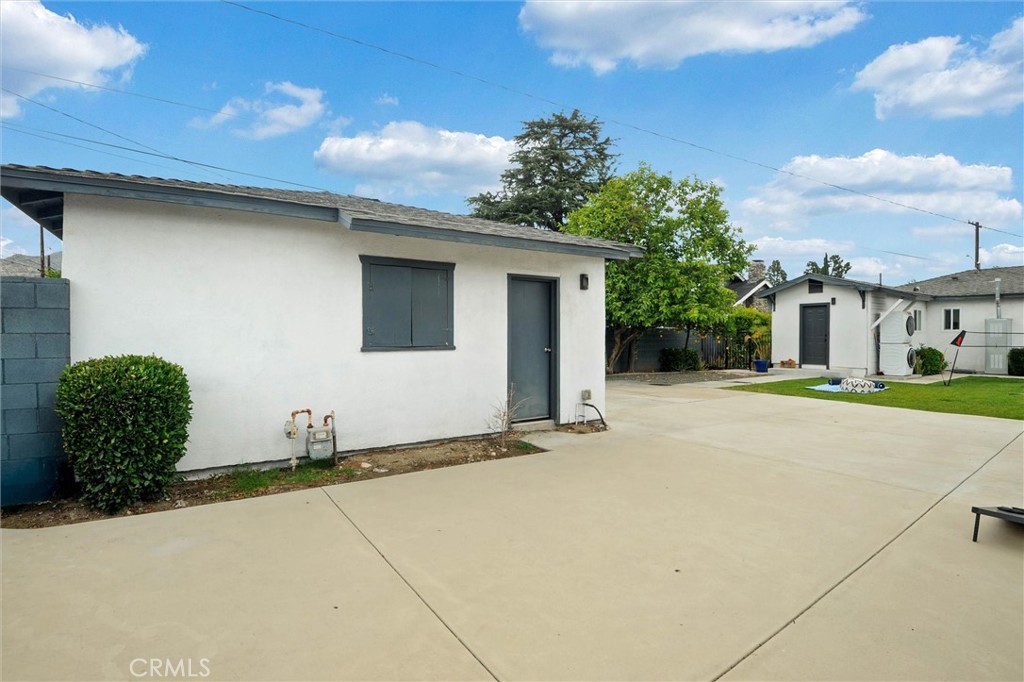 929 N Sunset Property Photo 24