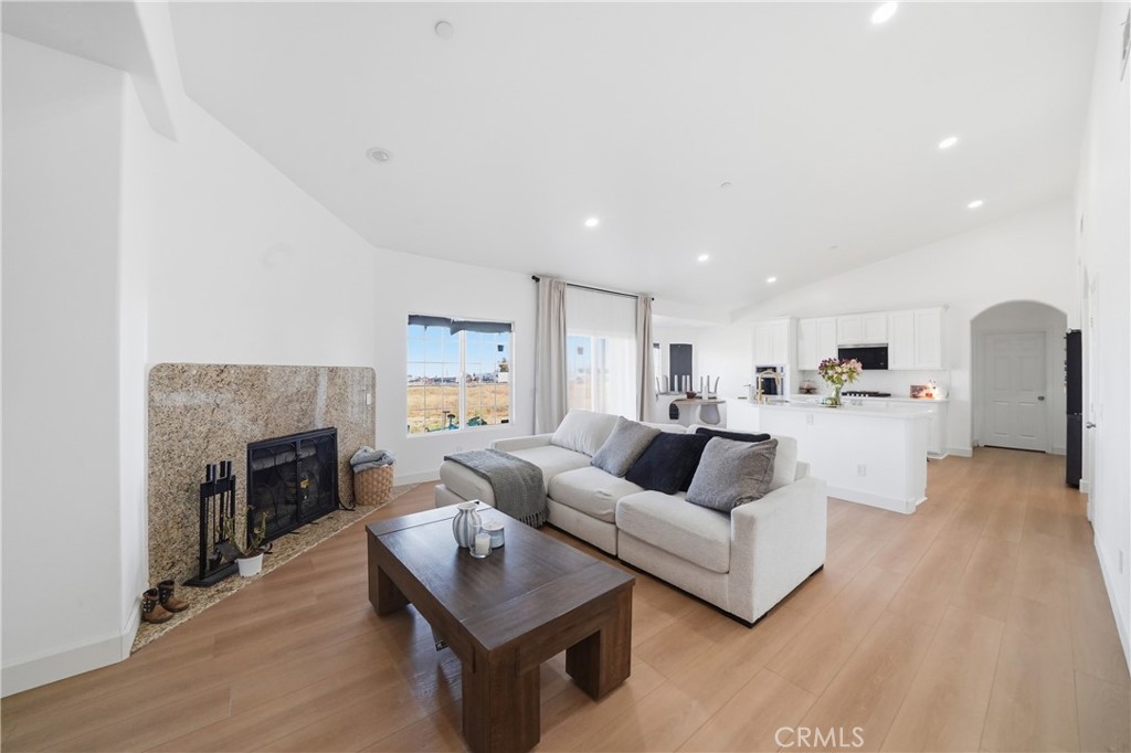 7576 Sunset Property Photo 2