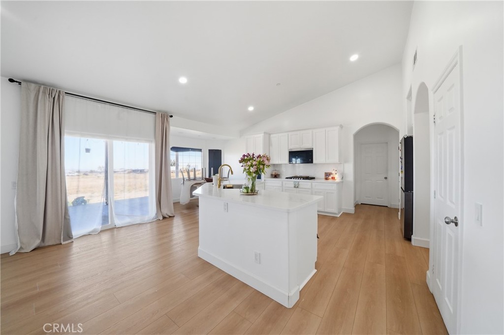7576 Sunset Property Photo 3
