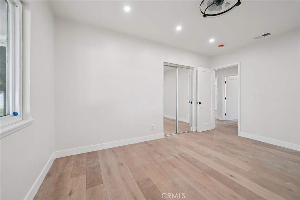 1098 Syracuse Property Photo 27
