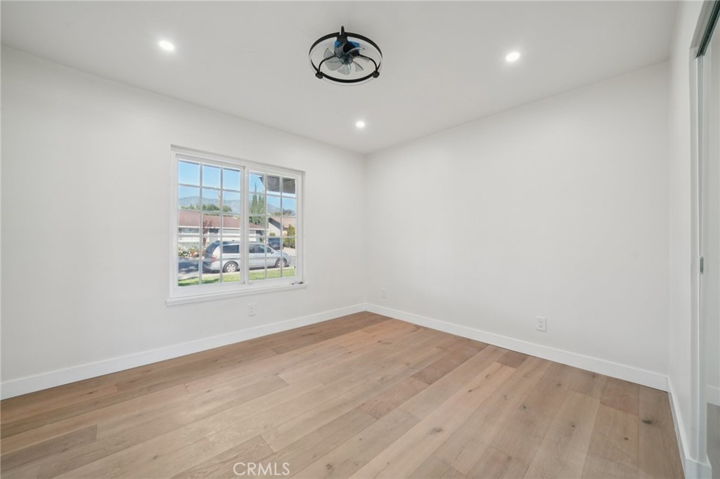 1098 Syracuse Property Photo 29