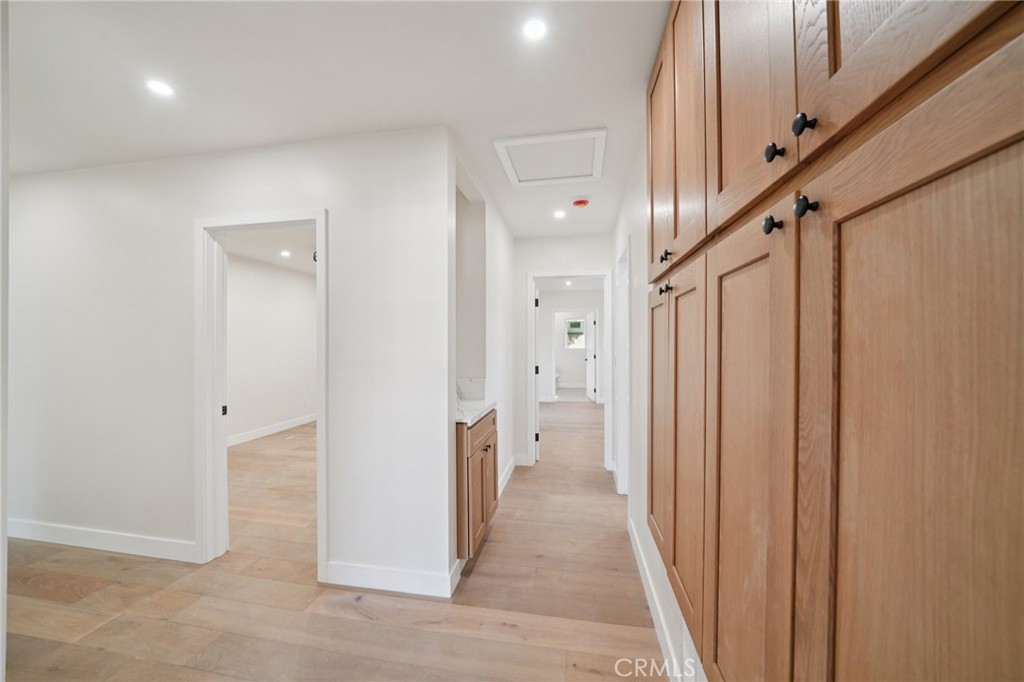 1098 Syracuse Property Photo 32