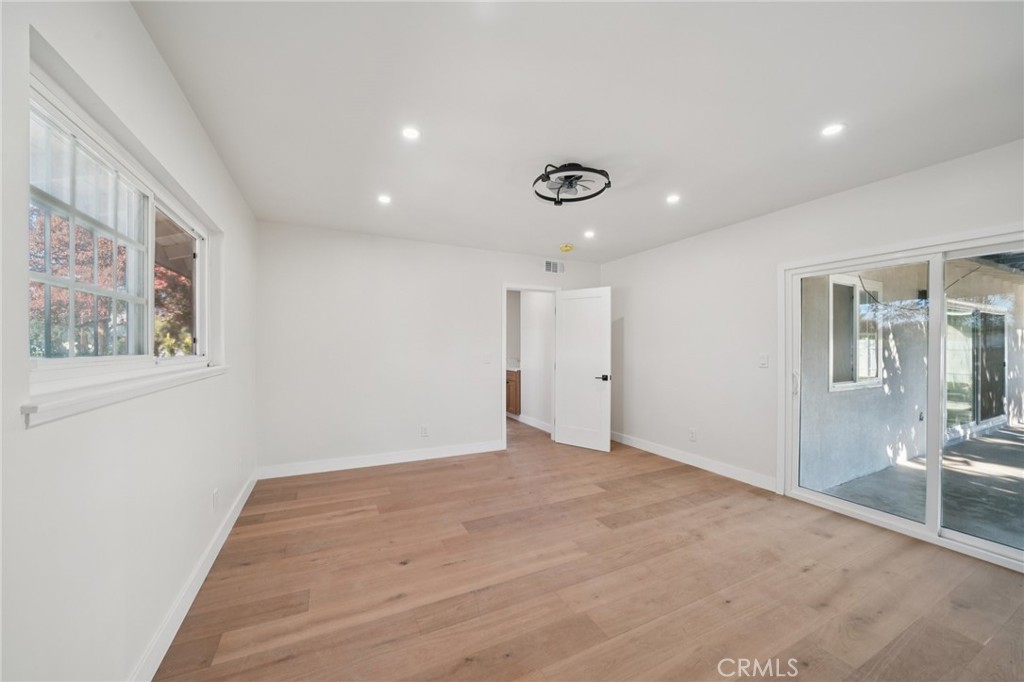 1098 Syracuse Property Photo 42