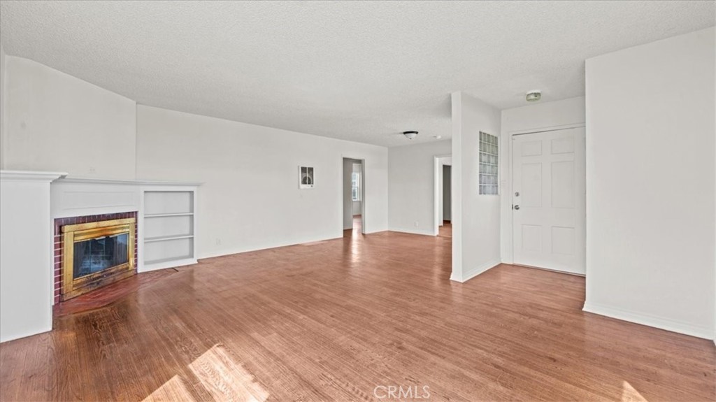 3335 California Avenue Property Photo 9