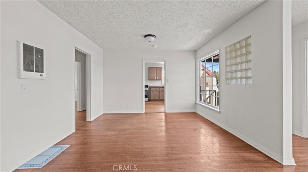 3335 California Avenue Property Photo 10
