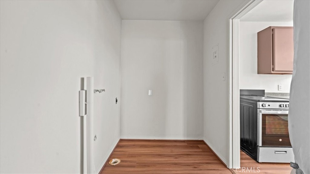 3335 California Avenue Property Photo 15