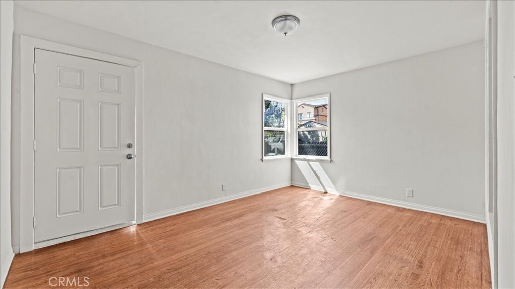 3335 California Avenue Property Photo 20